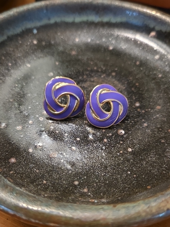 Vintage Jewelry - Vintage Purple Enamel Knot Stud Earrings with Gold Accents